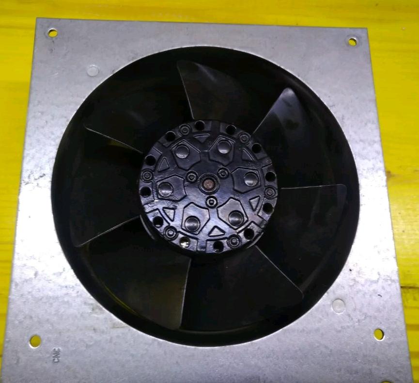 ebm-papst w2s130-ab03-10 EBMPAPST 220v 45/39w Kaco Powador x инвертор
