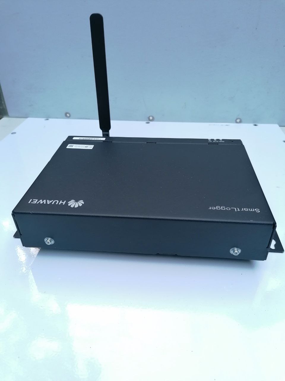 Huawei SmartLogger 3000A03EU – Solar Smart Monitor & Data Logger