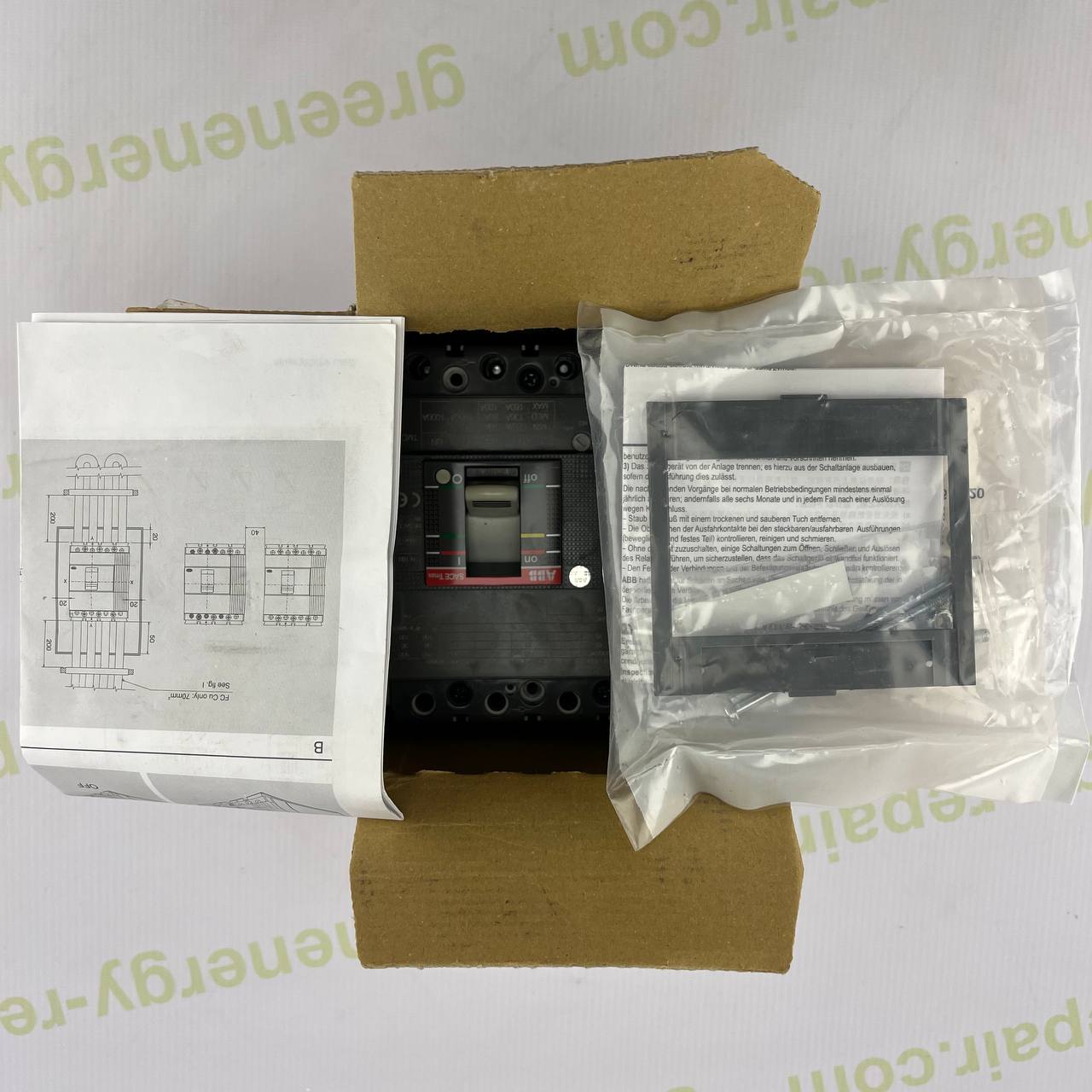 ABB SACE Tmax T1 D/PV 160 | 4-Pole Molded Case Circuit Breaker | 160A | 1100V DC | PV Applications | IEC 60947-2 | Made in Italy