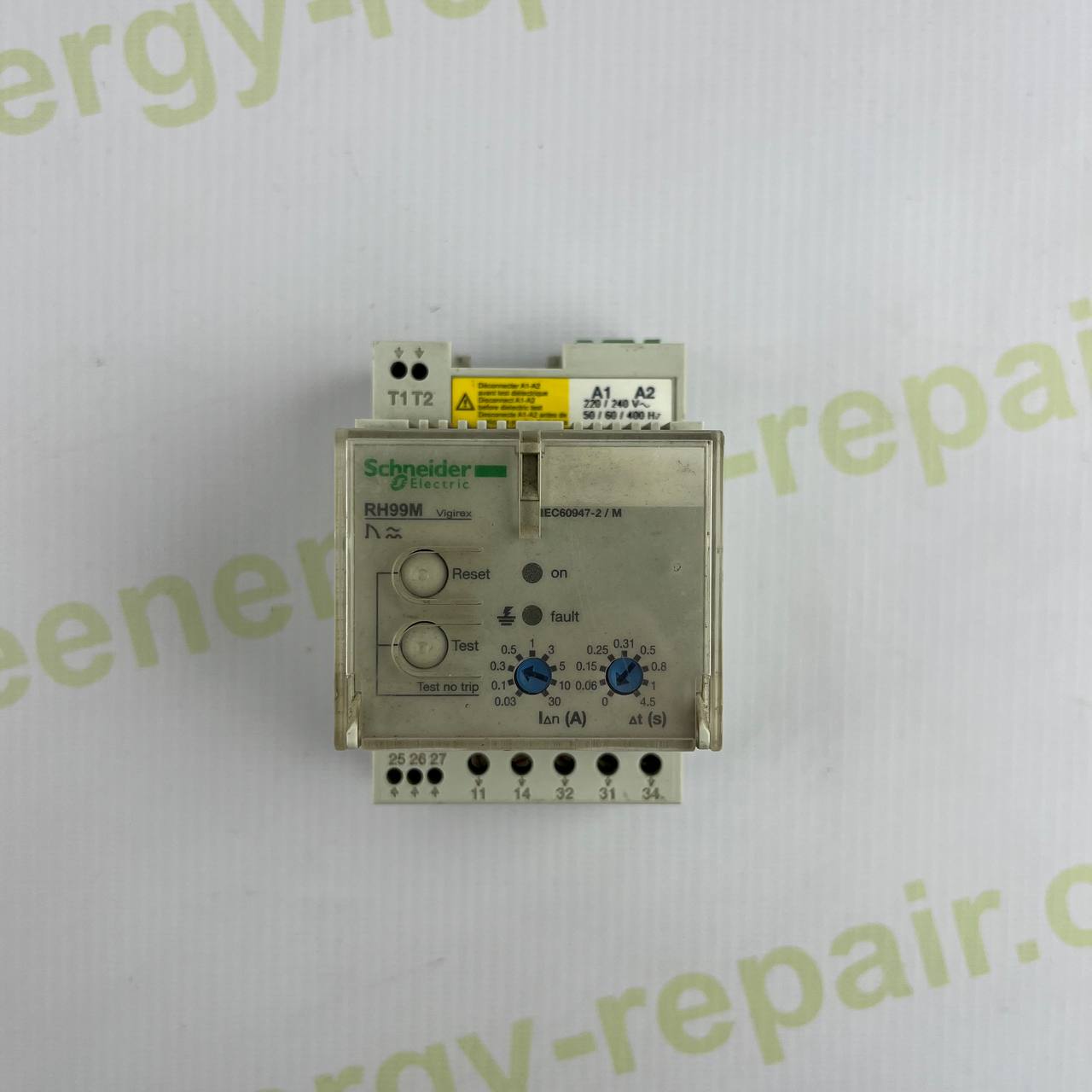 Schneider Electric RH99M Vigilohm Earth Leakage Monitoring Relay | 0.03–5A Trip Range | 220–240V AC | DIN Rail | IEC 60947-2