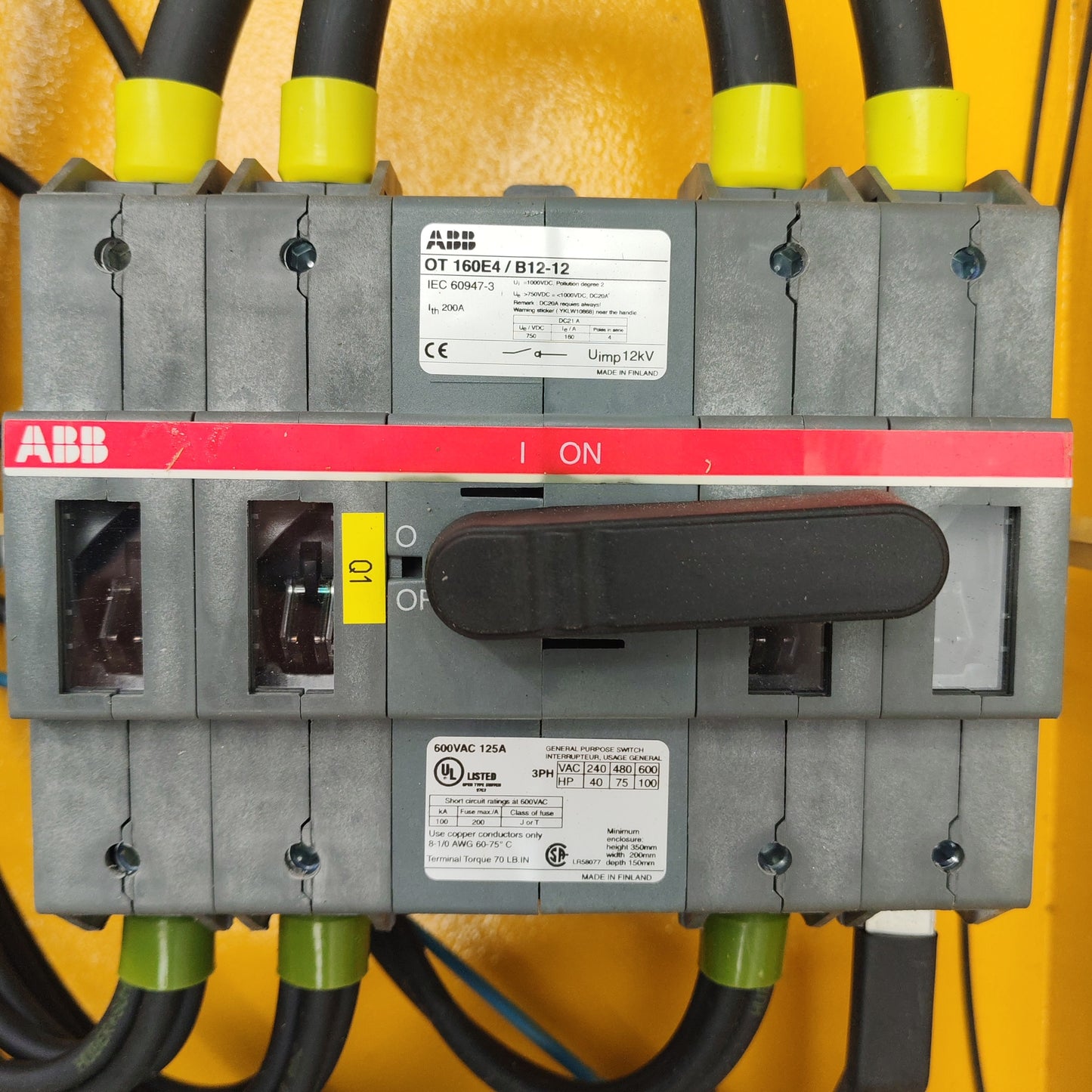 SolarMax MaxConnect 16 Plus | DC Combiner Box | 16 Inputs | 900 VDC | IP65 | Made in Switzerland