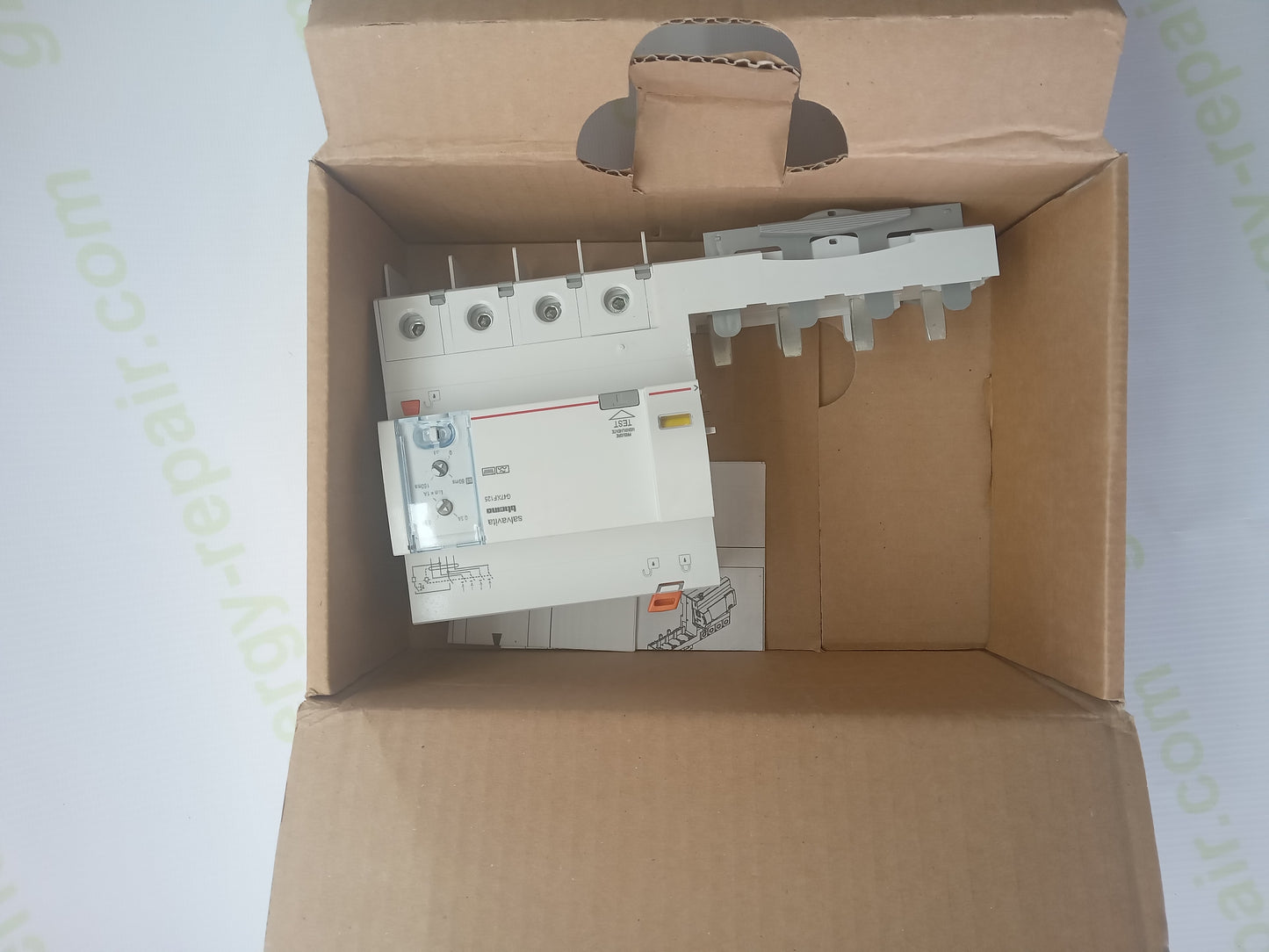 BTicino G47XF125 Salvavita 4P 125A DIN Switch Disconnector