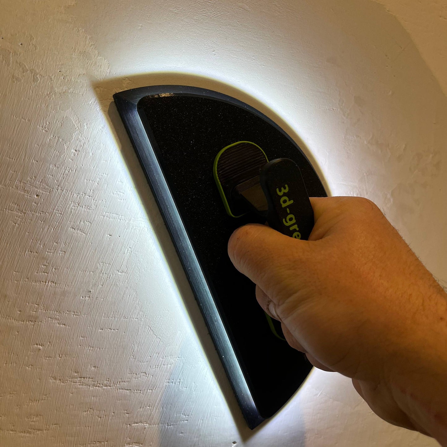 Green Lab Curved Sanding Float with LED Light (Battery Powered)