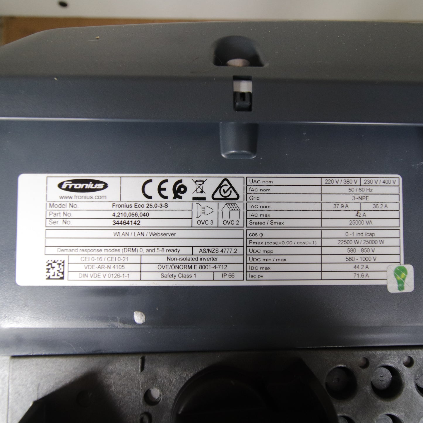 Fronius Eco 25.0-3-S – 25kW Solar Inverter | 25000VA | 3-Phase 400V | 1 MPPT | IP66 | WLAN/LAN | PN 4,210,056,040