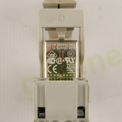 ABB CR-M4SS 1SVR405651R3000 with 110VAC Interface Relay 4 Changeover Contacts for DIN Rail