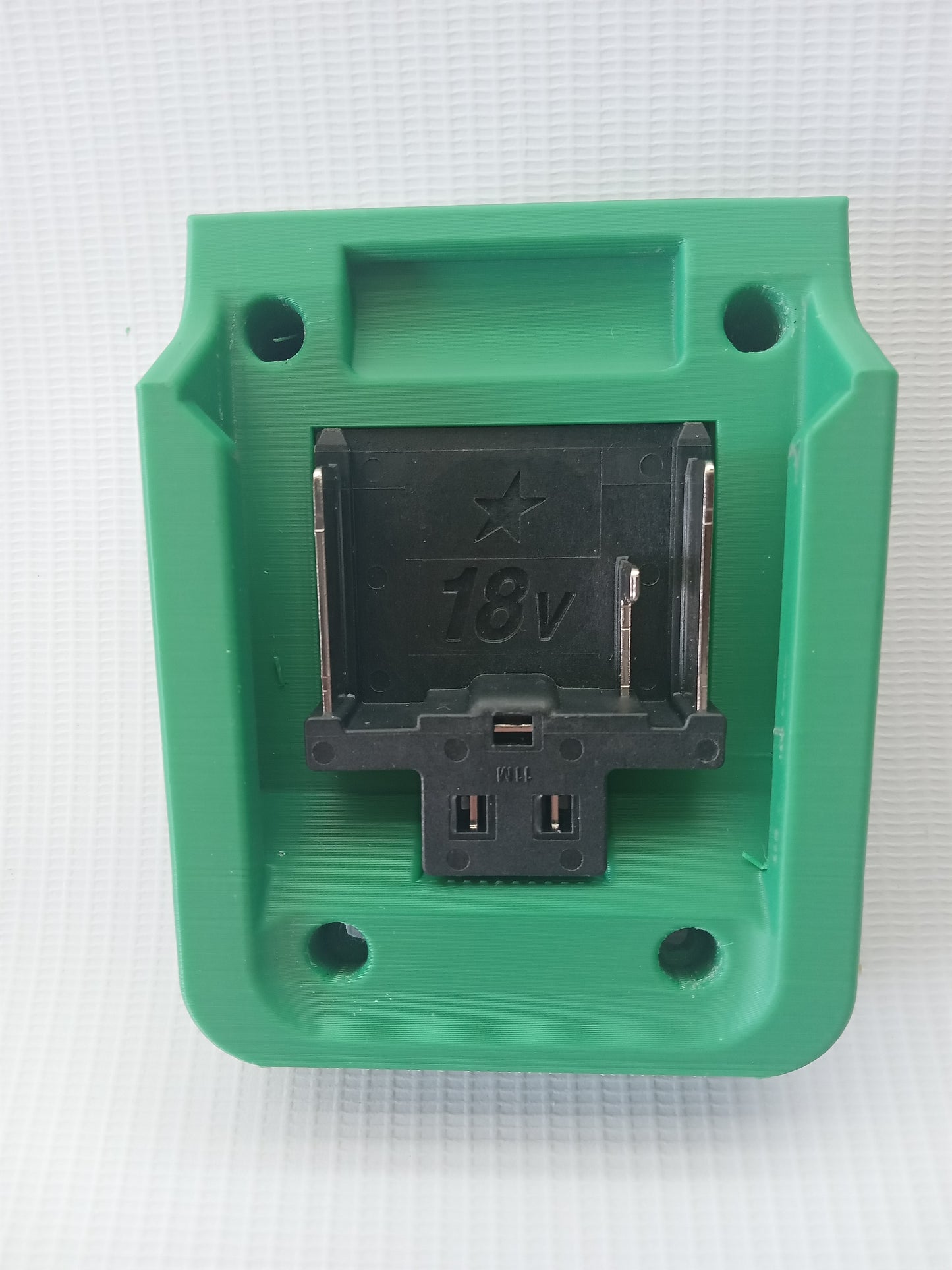 Makita 18V Battery Wall Mount Holder (ASA, 3D Printed)