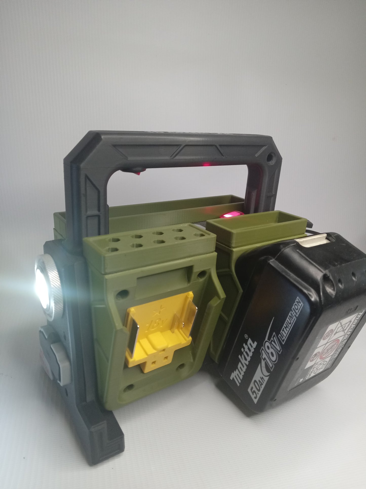 Professional Portable Holder for 18V Li-Ion Batteries