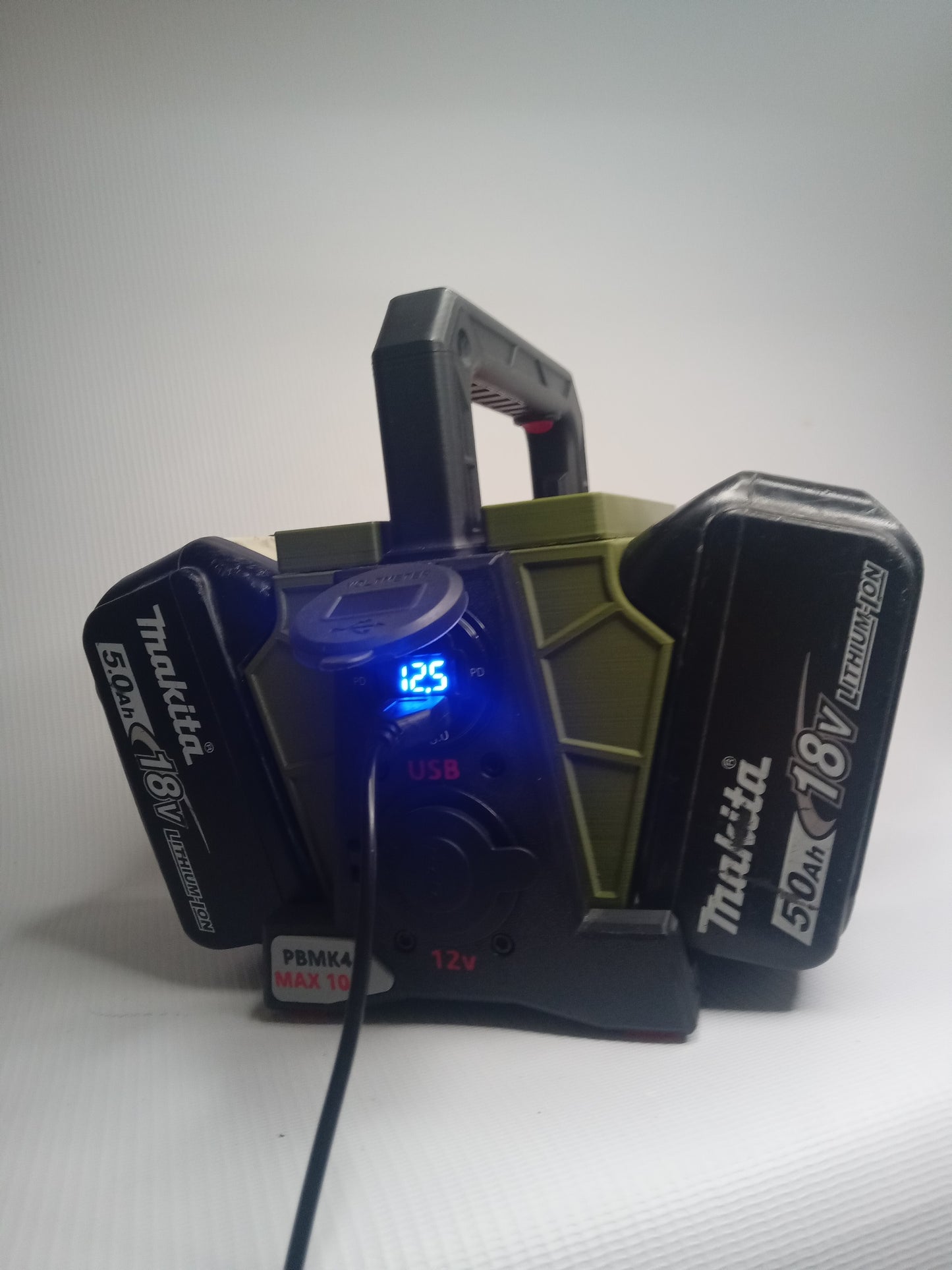 Professional Portable Holder for 18V Li-Ion Batteries