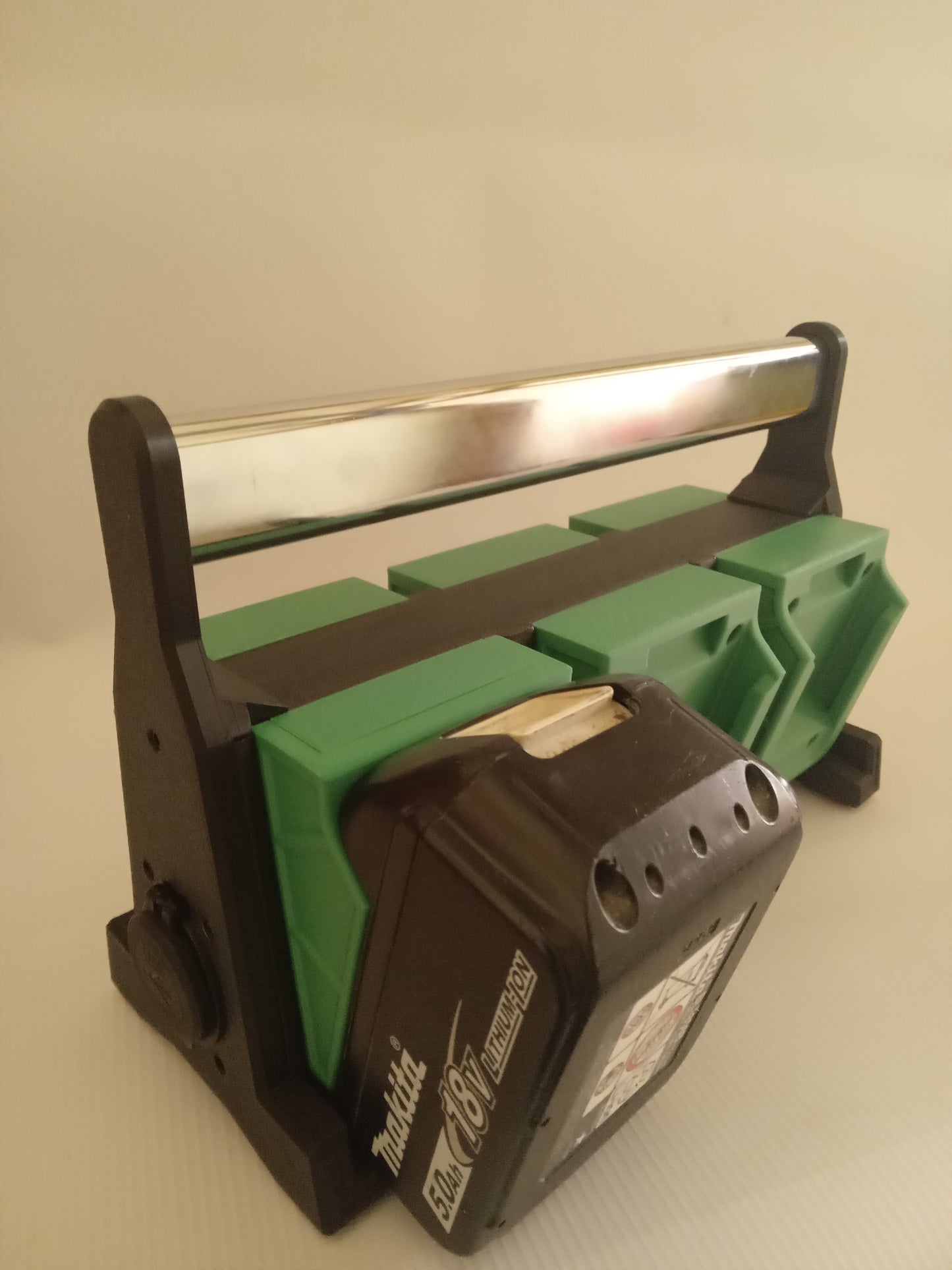 Professional Portable Holder for 18V Li-Ion Batteries