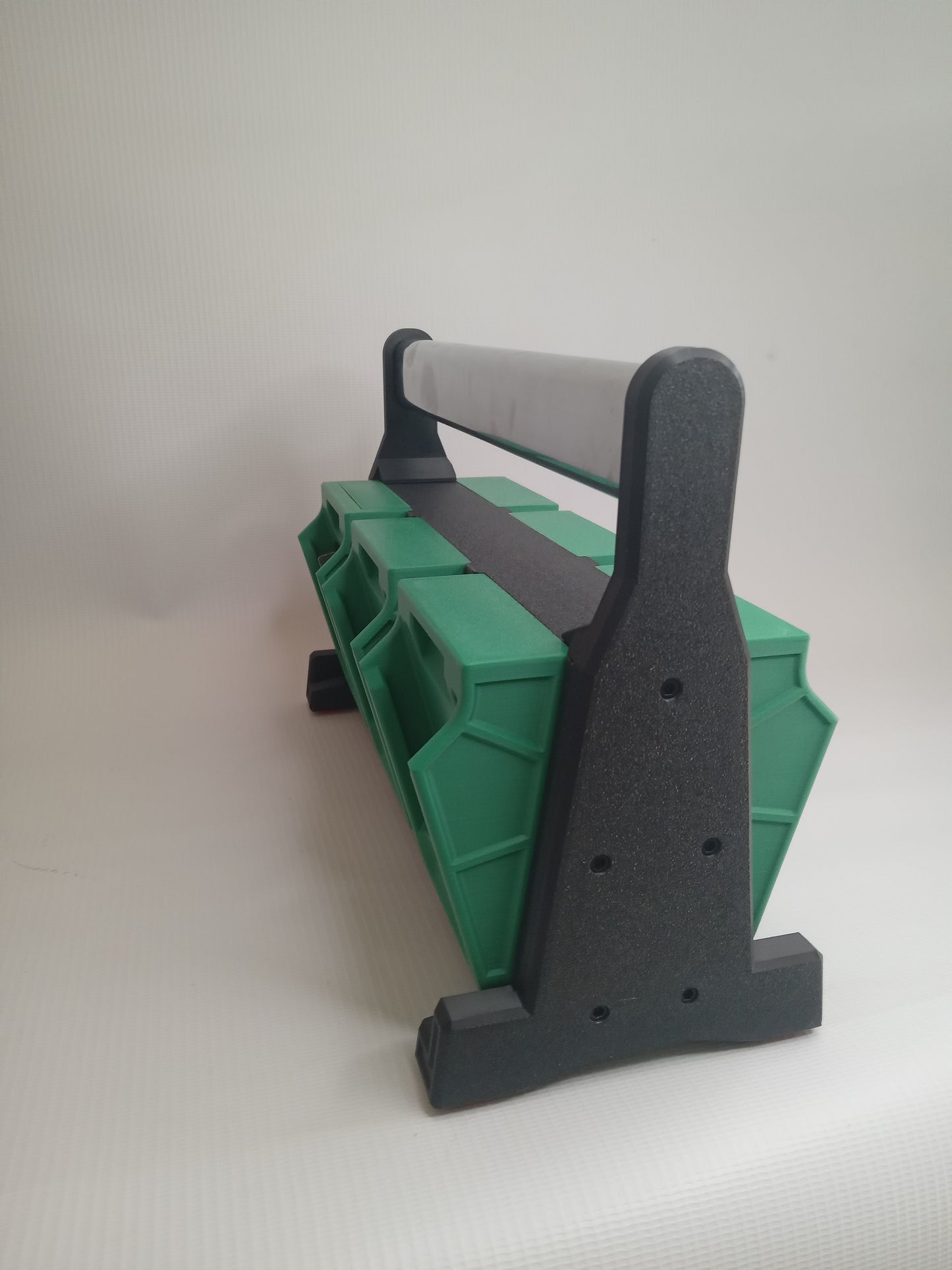 Professional portable holder for 18V Li-Ion batteries. Designed to hold 6 batteries