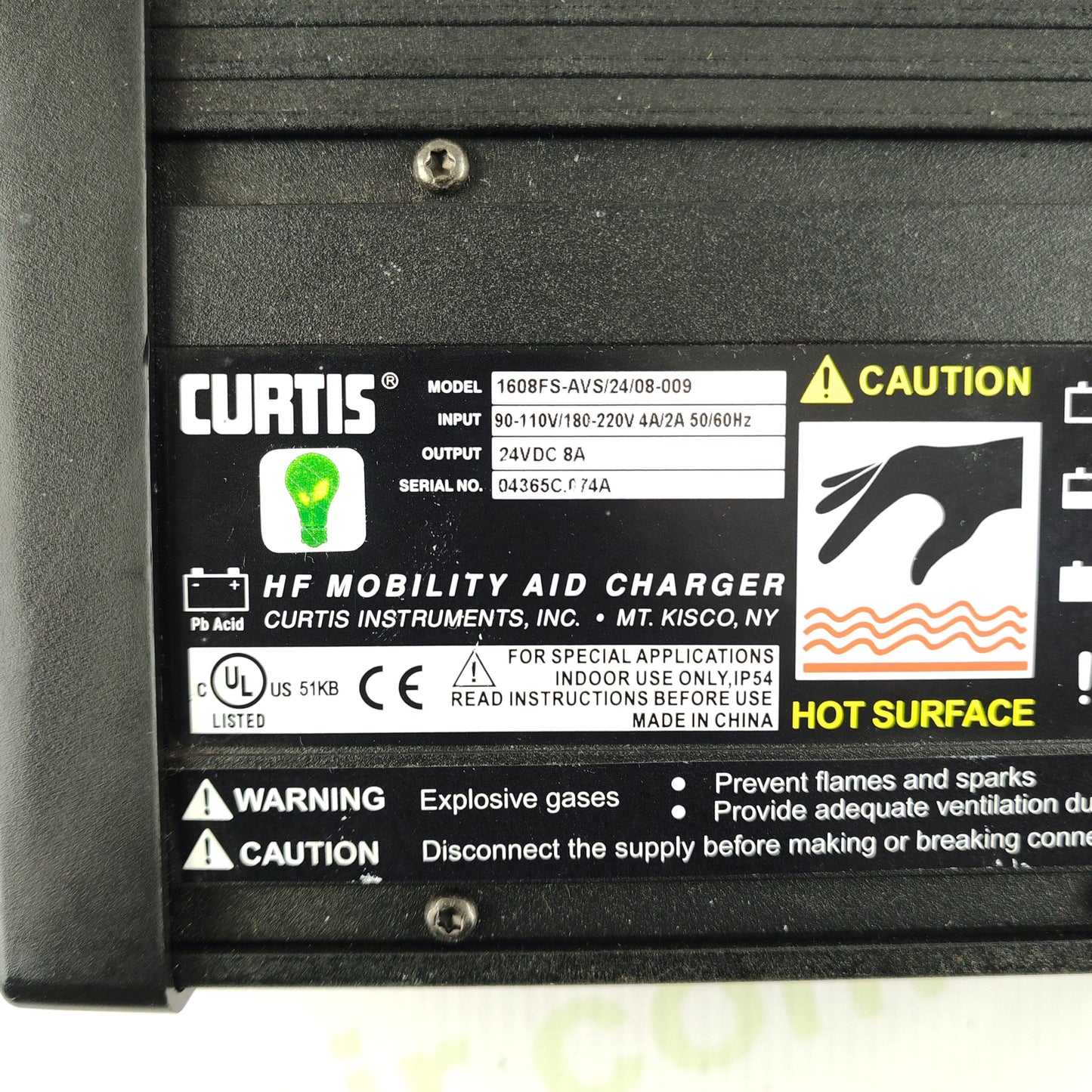 Curtis 1608FS-AVS 24V Battery Charger | 24VDC 8A | Mobility Aid / Wheelchair Charger
