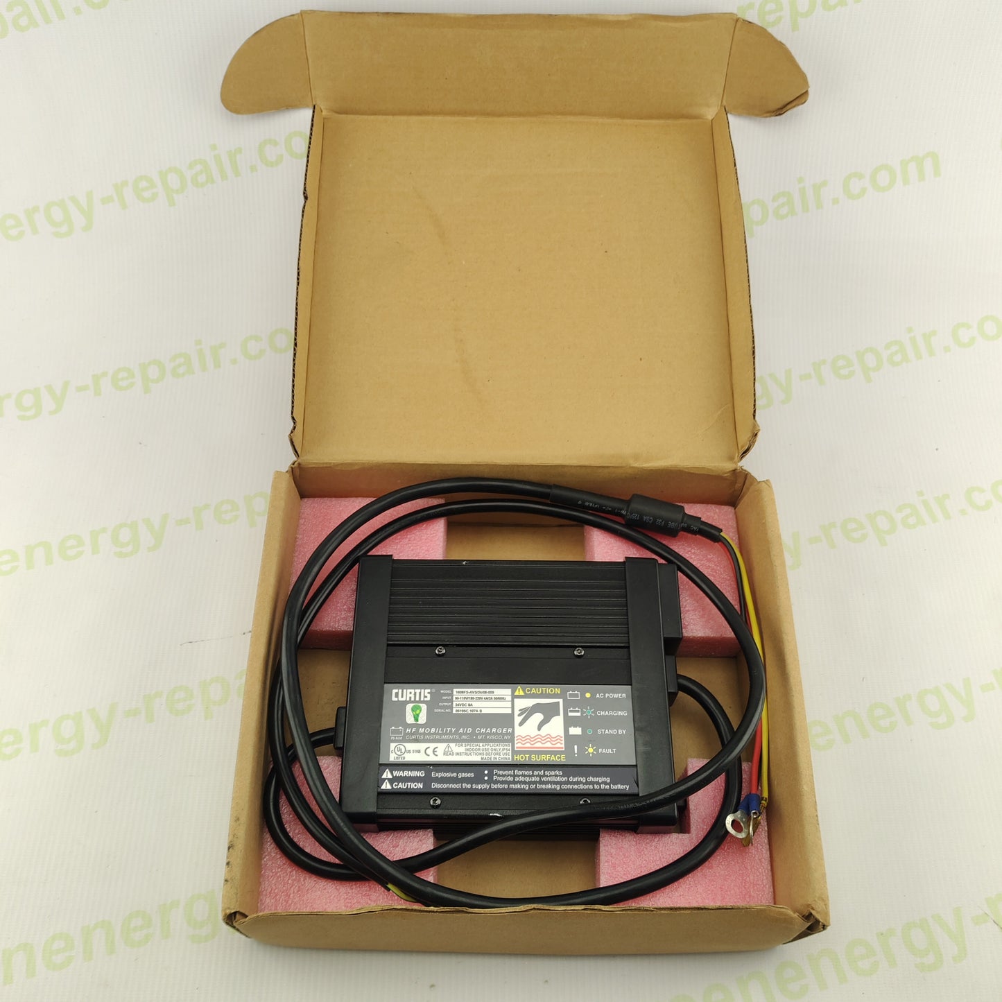 Curtis 1608FS-AVS 24V Battery Charger | 24VDC 8A | Mobility Aid / Wheelchair Charger